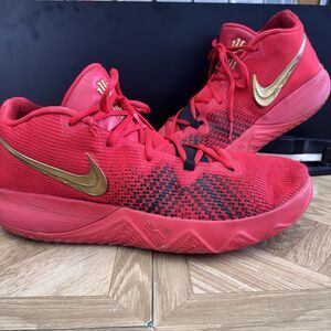Nike Kyrie Flytrap Men's Basketball Shoes University Red Gold AA7071-600 sz 13